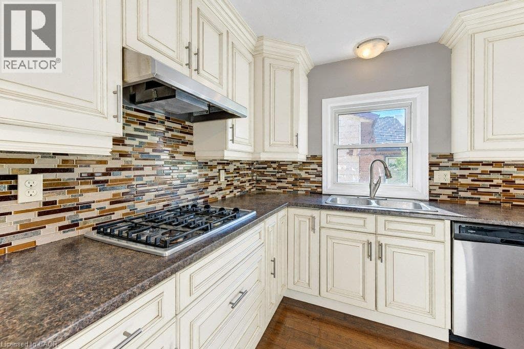 Detached for sale at 34 WAYNE Drive, Stanley Park, Kitchener, Ontario, photo 14