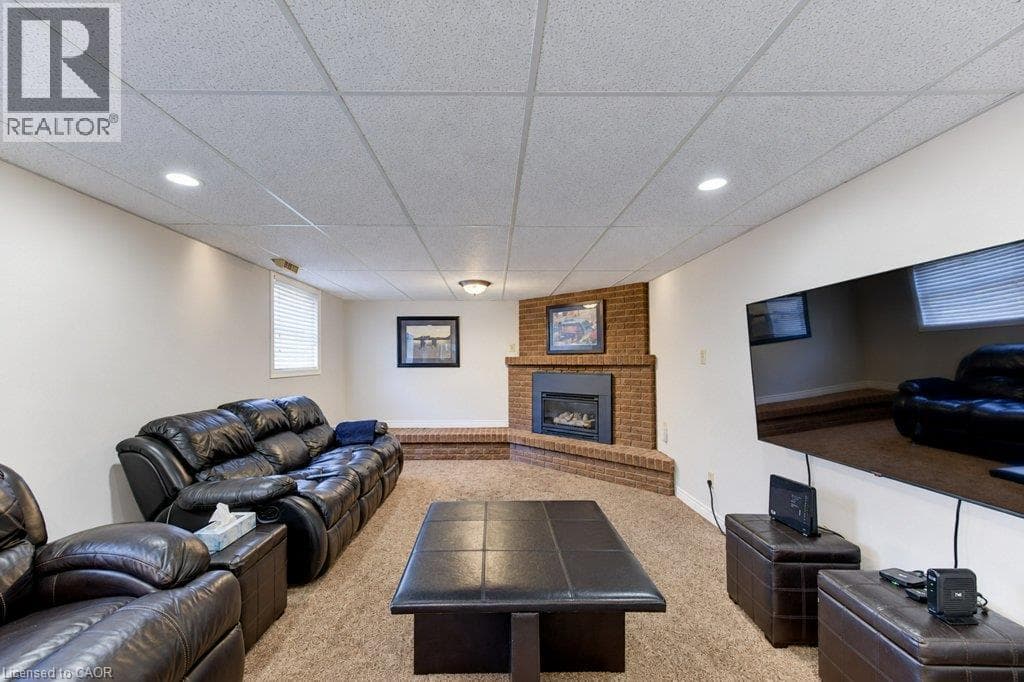 Detached for sale at 34 WAYNE Drive, Stanley Park, Kitchener, Ontario, photo 27
