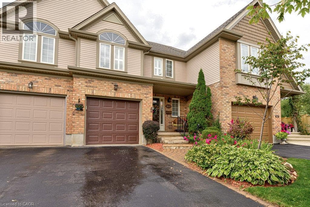 Townhouse for sale at 460 LAUSANNE Crescent, Clair Hills, Waterloo, Ontario, photo 2