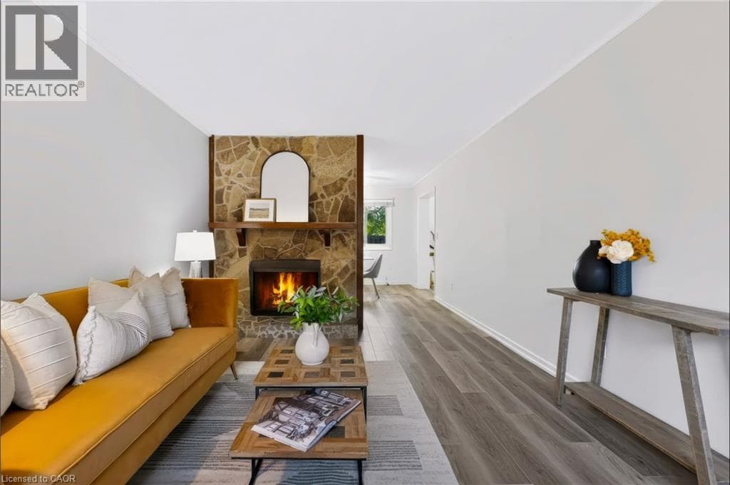 Townhouse for sale at 121 UNIVERSITY Avenue E Unit# 102, Village on the Green, Waterloo, Ontario, photo 3