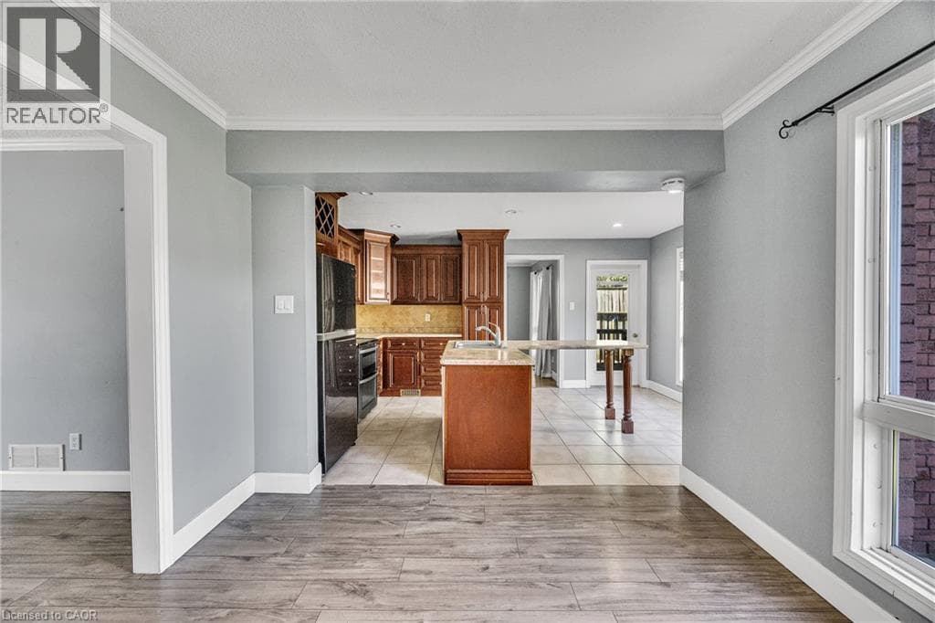Detached for sale at 39 LINDA Drive, Silverheights, Cambridge, Ontario, photo 8