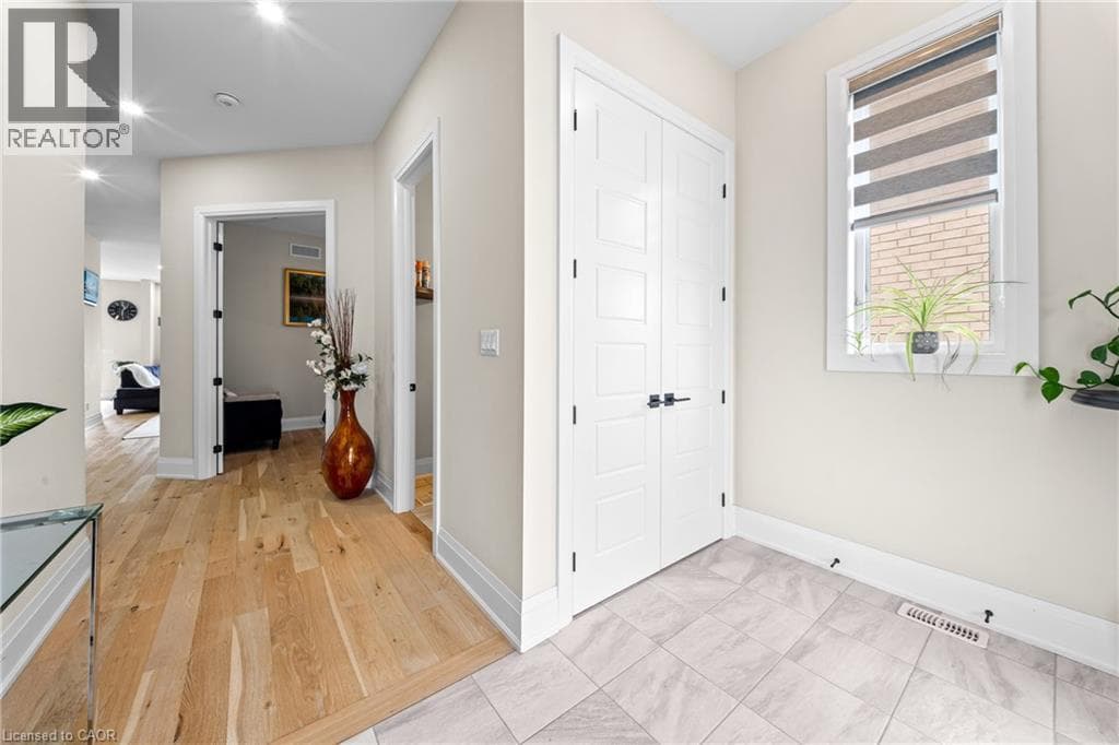 Detached for sale at 130 PONDCLIFFE Drive, Doon South, Kitchener, Ontario, photo 5