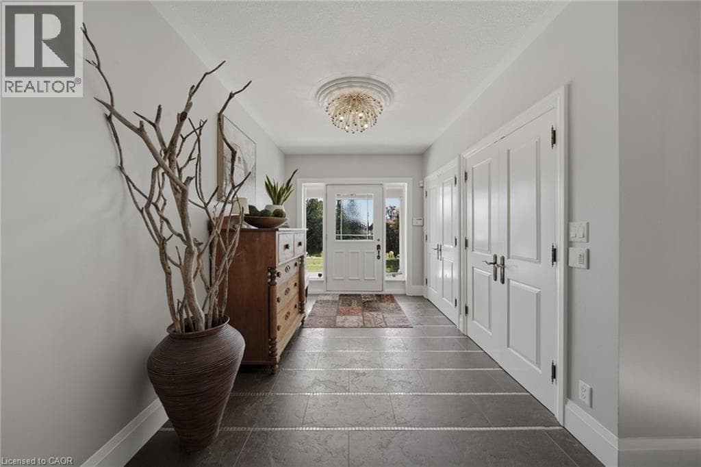 Detached for sale at 16 KRAFT Drive, Waterloo, Ontario, photo 7