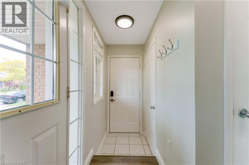 Semi-detached for sale at 28 NANCROFT Crescent, Shades Mills, Cambridge, Ontario, photo 9
