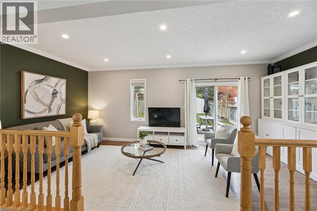 Detached for sale at 165 CAVELLETTI Court, University Downs, Waterloo, Ontario, photo 5