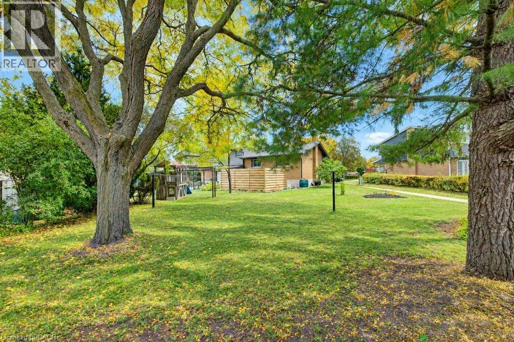 Detached for sale at 25 APPLEWOOD Avenue, Rosemount, Kitchener, Ontario, photo 33