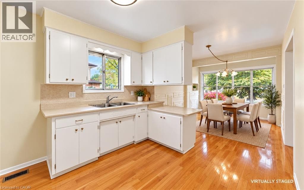 Detached for sale at 25 APPLEWOOD Avenue, Rosemount, Kitchener, Ontario, photo 14