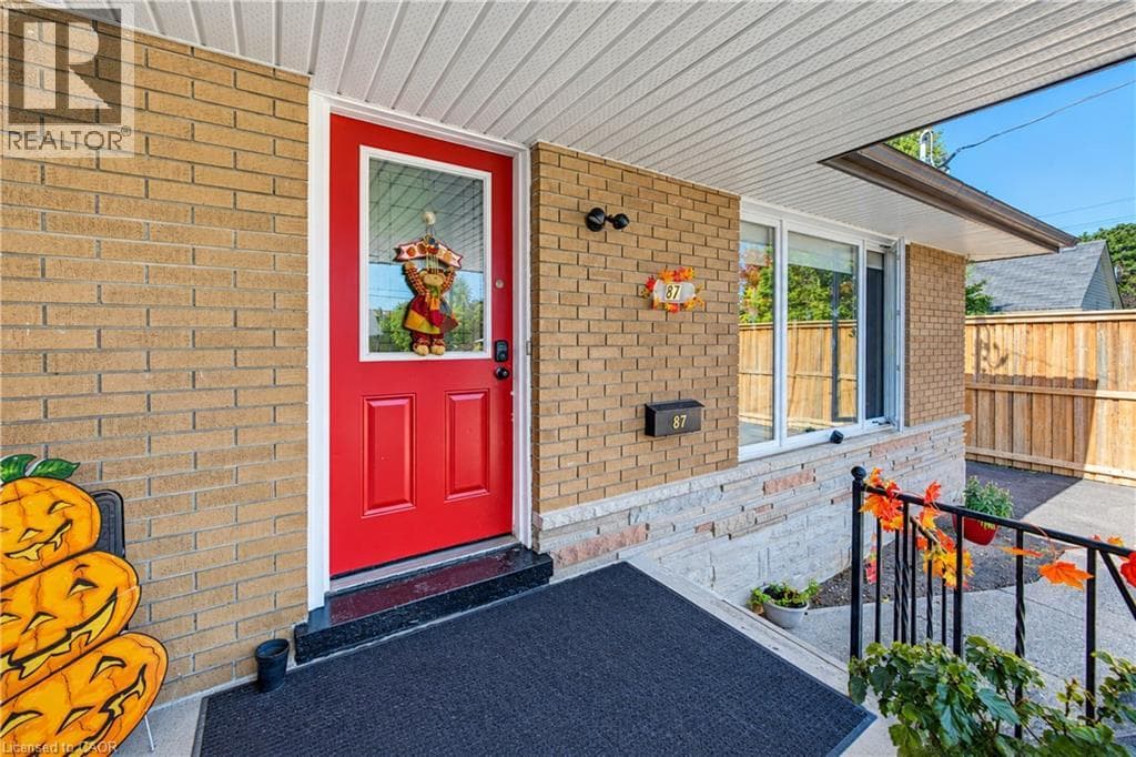 Multi-family for sale at 87 BOND Street, Fairfield, Kitchener, Ontario, photo 4