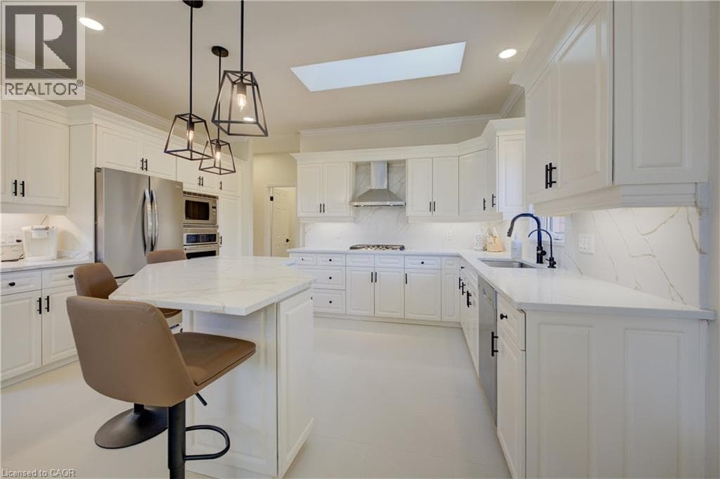 Detached for sale at 11 CECIL KENNEDY Court, Petersburg, Wilmot, Ontario, photo 6