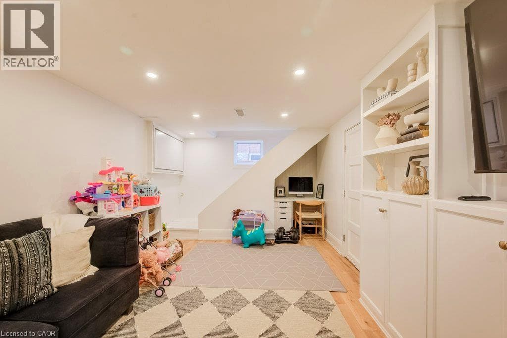 Detached for sale at 22 WHITNEY Place, Mill Courtland Woodside Park, Kitchener, Ontario, photo 36