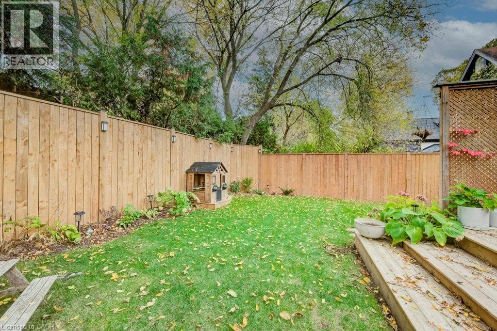 Detached for sale at 22 WHITNEY Place, Mill Courtland Woodside Park, Kitchener, Ontario, photo 38