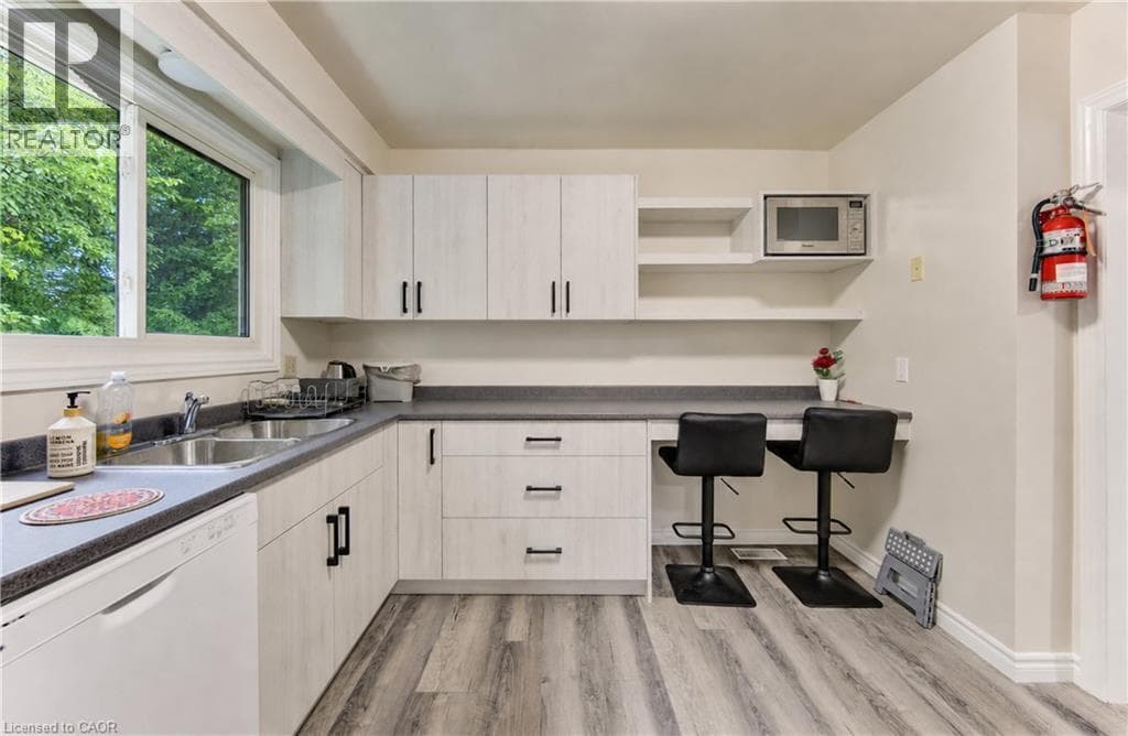 Townhouse for sale at 113 CHURCHILL Street, Erb West, Waterloo, Ontario, photo 12