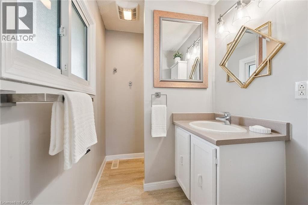 Detached for sale at 21 COLEBROOK Court, Laurentian Hills, Kitchener, Ontario, photo 27