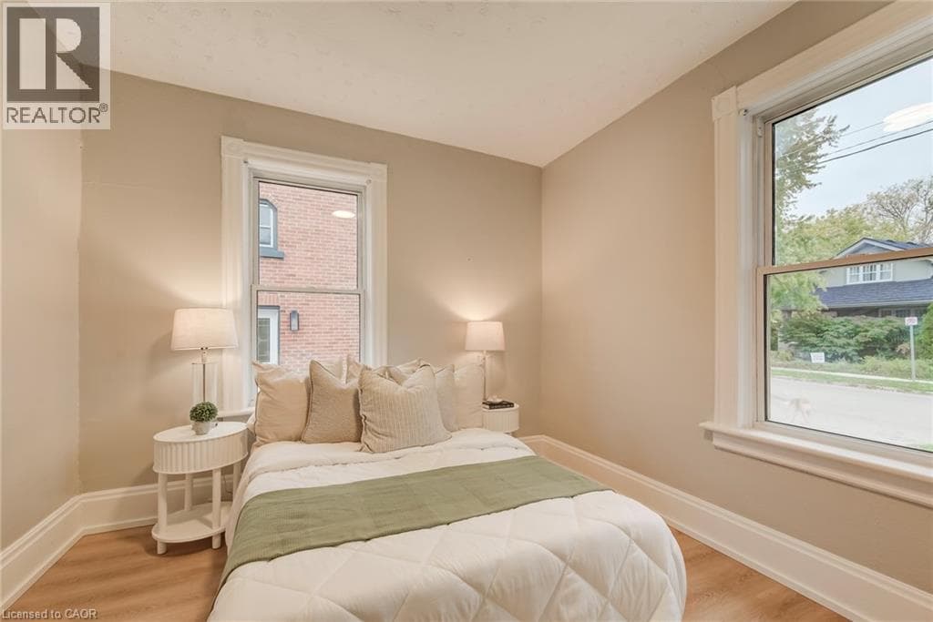 Detached for sale at 90 JOHN Street E, Mary Allen, Waterloo, Ontario, photo 4