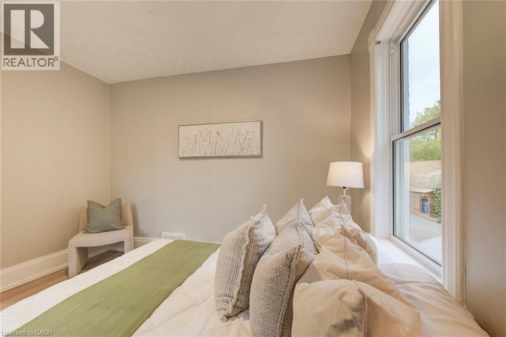 Detached for sale at 90 JOHN Street E, Mary Allen, Waterloo, Ontario, photo 5