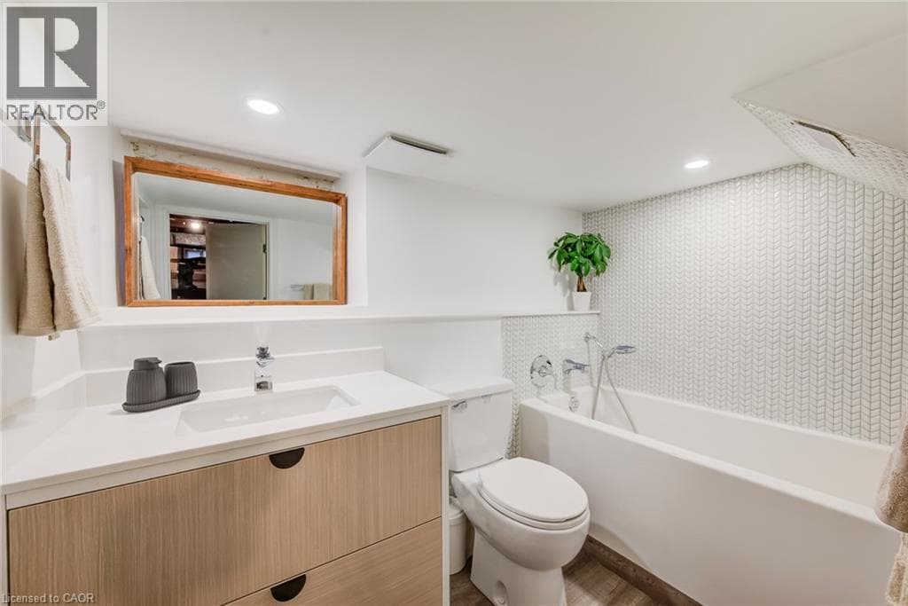 Detached for sale at 90 JOHN Street E, Mary Allen, Waterloo, Ontario, photo 30