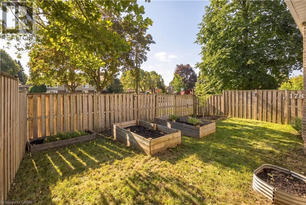 Detached for sale at 178 LAURENTIAN Drive, Laurentian Hills, Kitchener, Ontario, photo 38