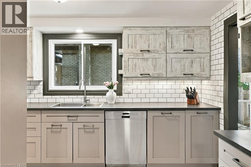 Detached for sale at 178 LAURENTIAN Drive, Laurentian Hills, Kitchener, Ontario, photo 13