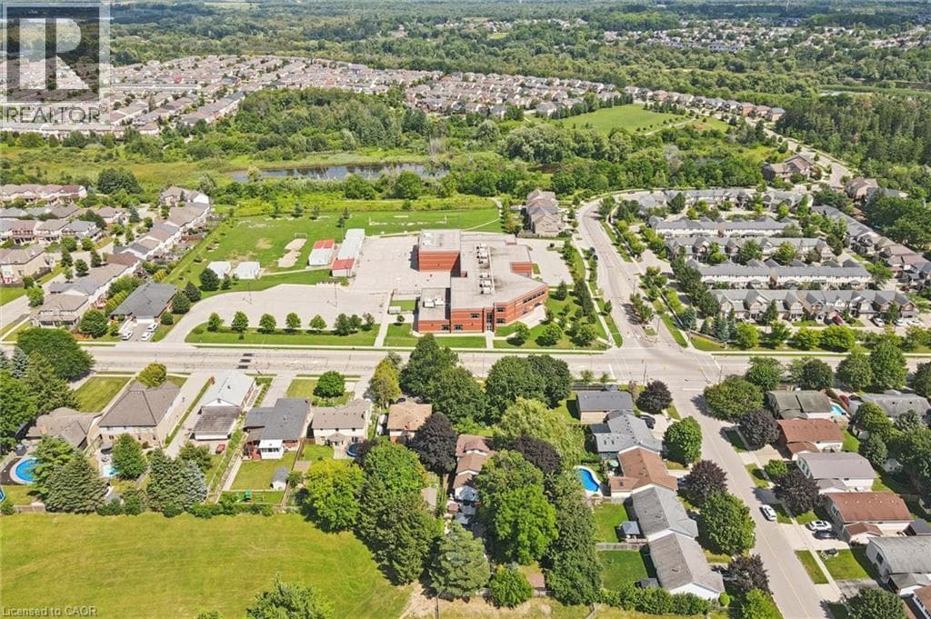 Detached for sale at 318 GUELPH Avenue, Silverheights, Cambridge, Ontario, photo 44