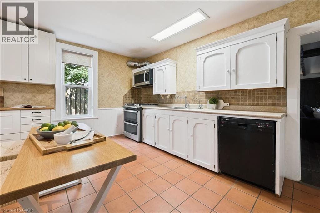 Detached for sale at 318 GUELPH Avenue, Silverheights, Cambridge, Ontario, photo 16