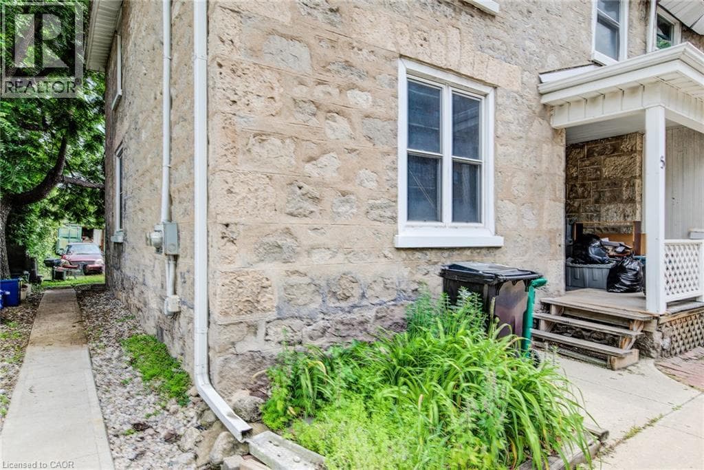 Semi-detached for sale at 5 GEORGE Street S, Downtown Galt, Cambridge, Ontario, photo 3