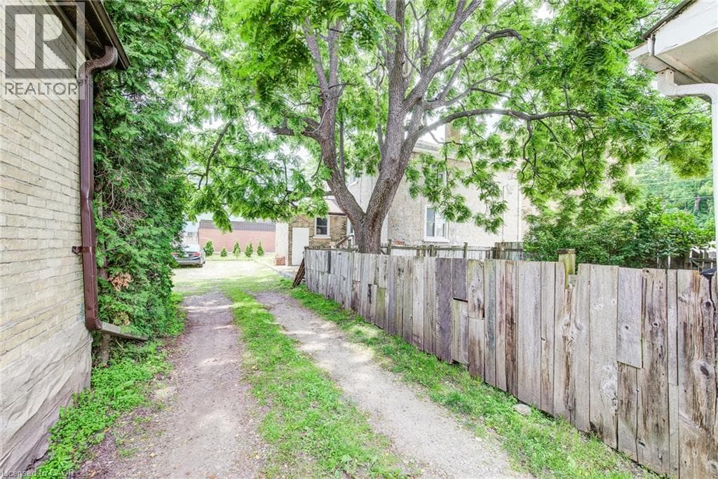 Semi-detached for sale at 5 GEORGE Street S, Downtown Galt, Cambridge, Ontario, photo 5