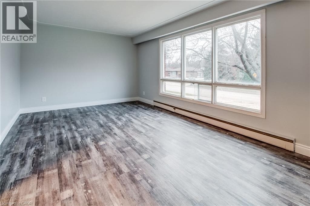 Multi-family for sale at 105 DIXON Street, Rockway, Kitchener, Ontario, photo 12