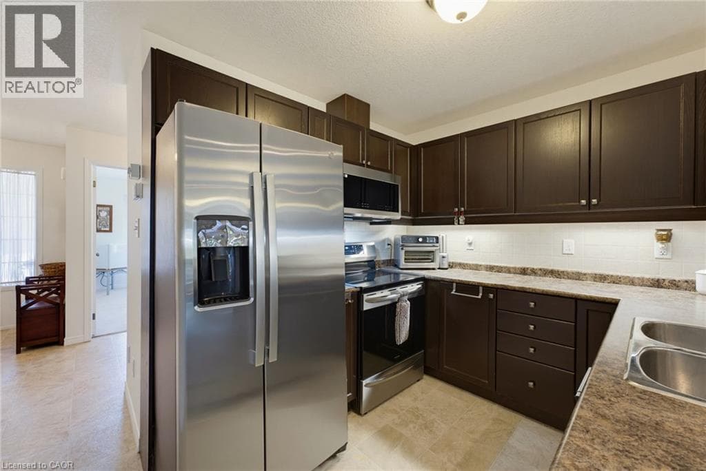 Townhouse for sale at 934 ZELLER Crescent, Grand River South, Kitchener, Ontario, photo 7