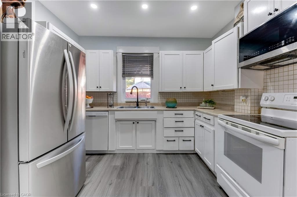 Detached for sale at 116 VICTORIA Avenue, St Andrews Hills, Cambridge, Ontario, photo 8
