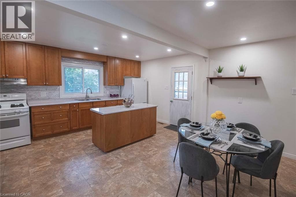 Detached for sale at 11 DUNCAIRN Avenue, Forest Hill, Kitchener, Ontario, photo 7