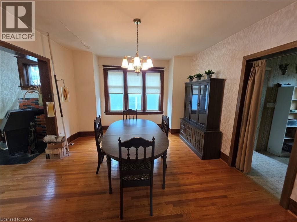 Detached for sale at 20 FAIRVIEW Avenue, King East, Kitchener, Ontario, photo 11