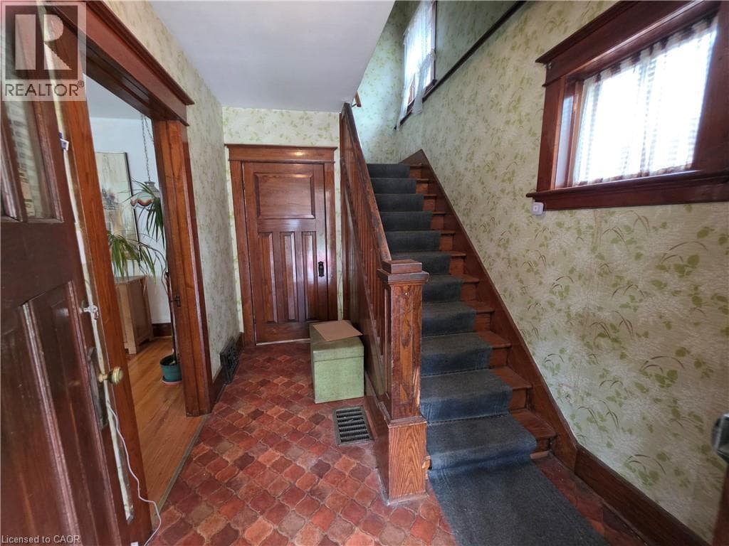 Detached for sale at 20 FAIRVIEW Avenue, King East, Kitchener, Ontario, photo 20