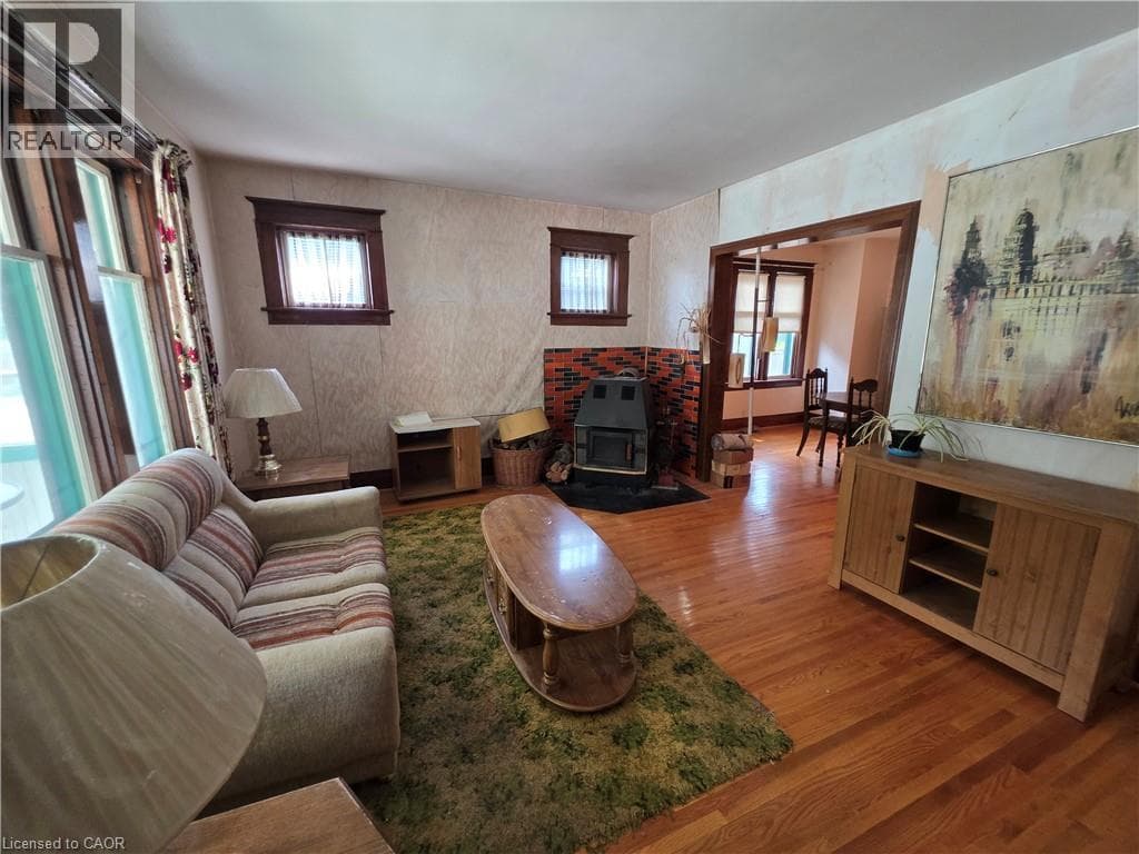 Detached for sale at 20 FAIRVIEW Avenue, King East, Kitchener, Ontario, photo 5