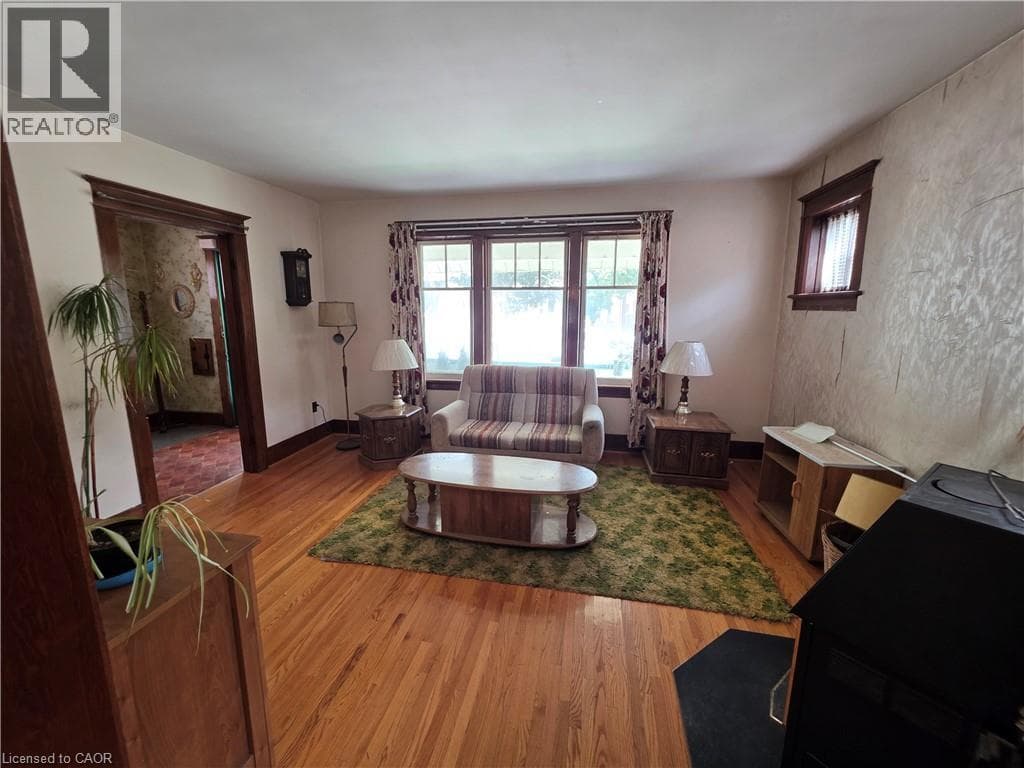 Detached for sale at 20 FAIRVIEW Avenue, King East, Kitchener, Ontario, photo 9