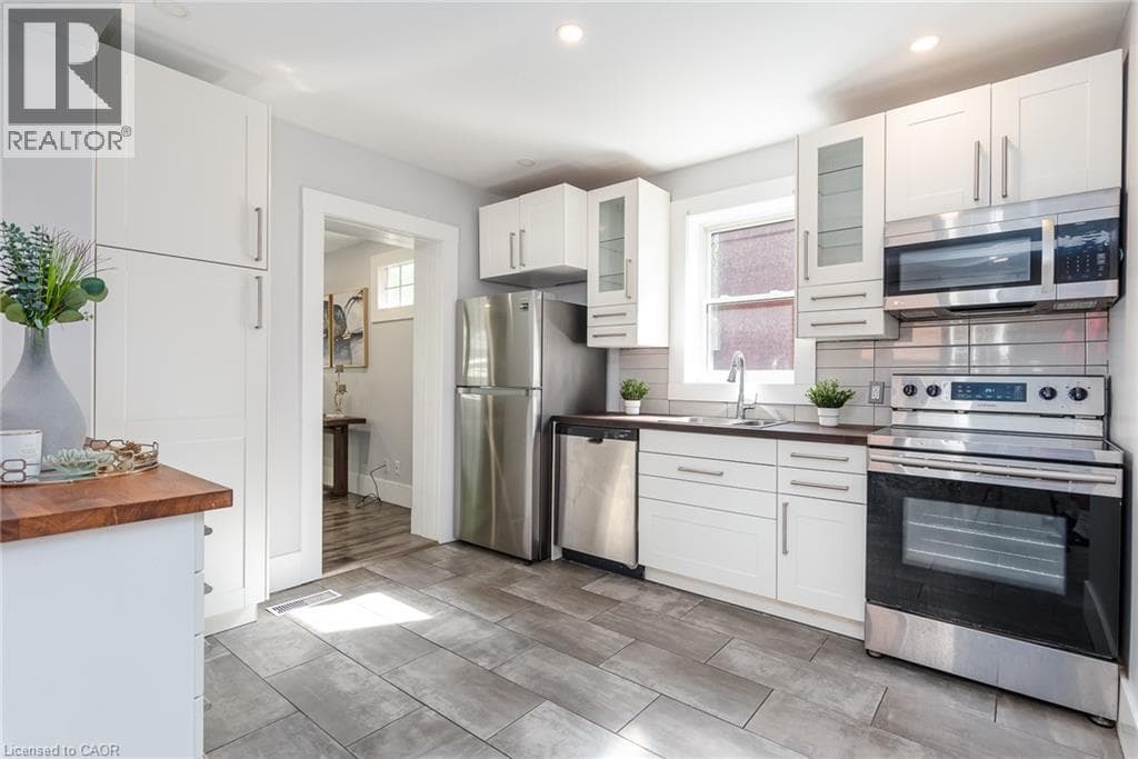 Multi-family for sale at 40 WOODLAND Avenue, Mill Courtland Woodside Park, Kitchener, Ontario, photo 15