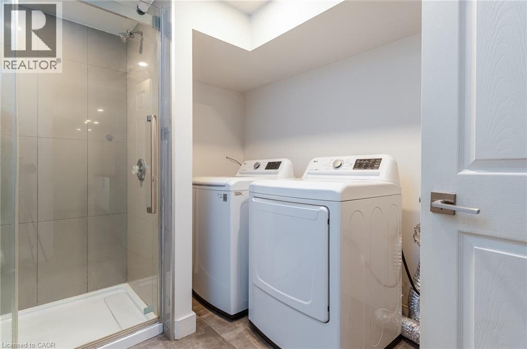 Multi-family for sale at 40 WOODLAND Avenue, Mill Courtland Woodside Park, Kitchener, Ontario, photo 44