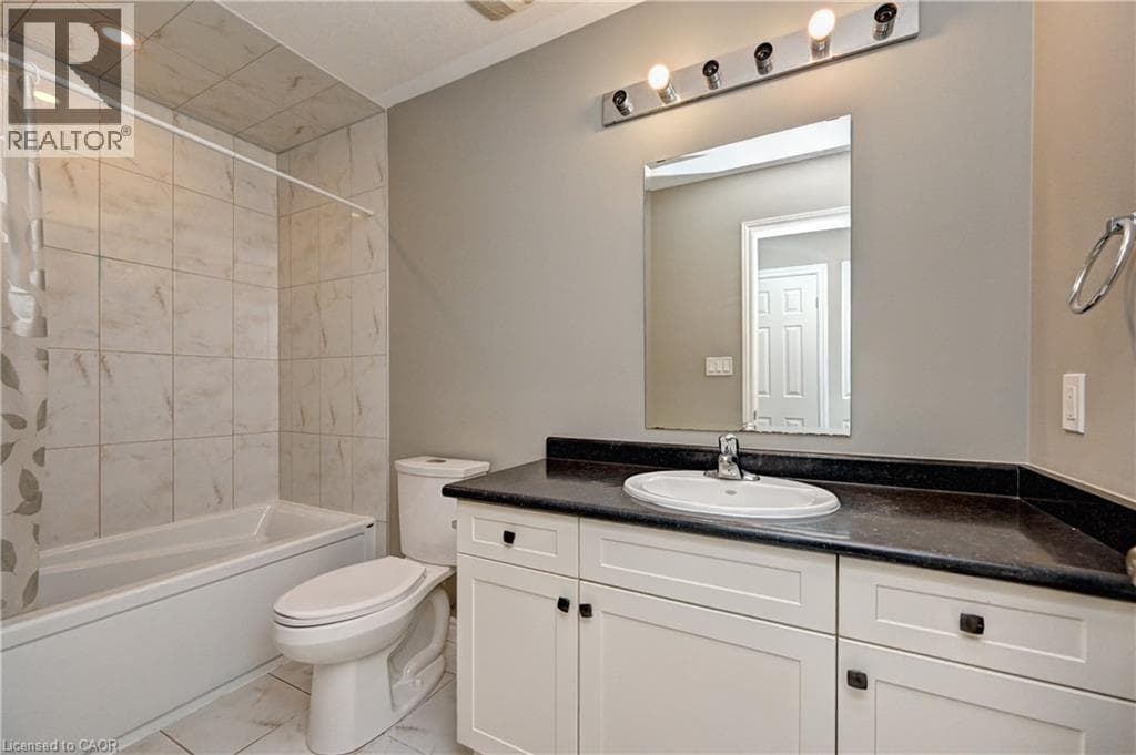 Townhouse for sale at 102 WHEAT Lane, Huron Park, Kitchener, Ontario, photo 35