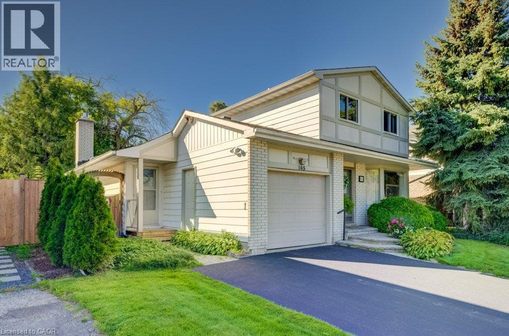 Detached for sale at 165 MCGARRY Drive, Forest Heights, Kitchener, Ontario, photo 2