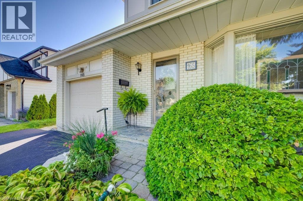 Detached for sale at 165 MCGARRY Drive, Forest Heights, Kitchener, Ontario, photo 3