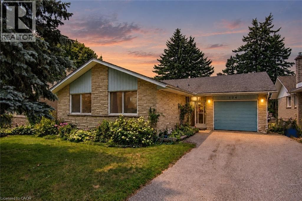 Detached for sale at 124 CARWOOD Avenue, Rockway, Kitchener, Ontario