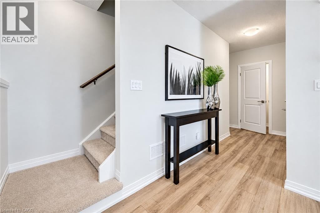 Townhouse for sale at 680 BENNINGER Drive, Laurentian West, Kitchener, Ontario, photo 10