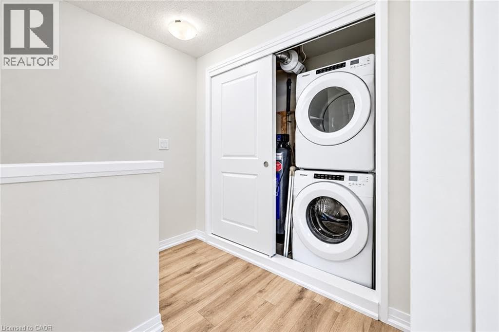 Townhouse for sale at 680 BENNINGER Drive, Laurentian West, Kitchener, Ontario, photo 11