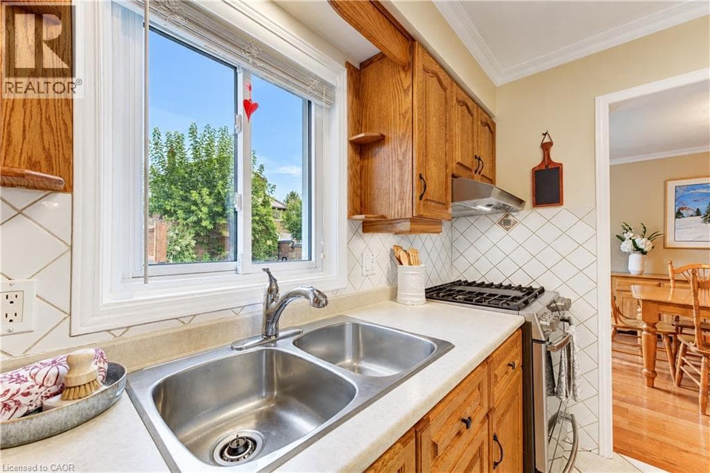 Detached for sale at 104 DEERWOOD Crescent, Forest Heights, Kitchener, Ontario, photo 16