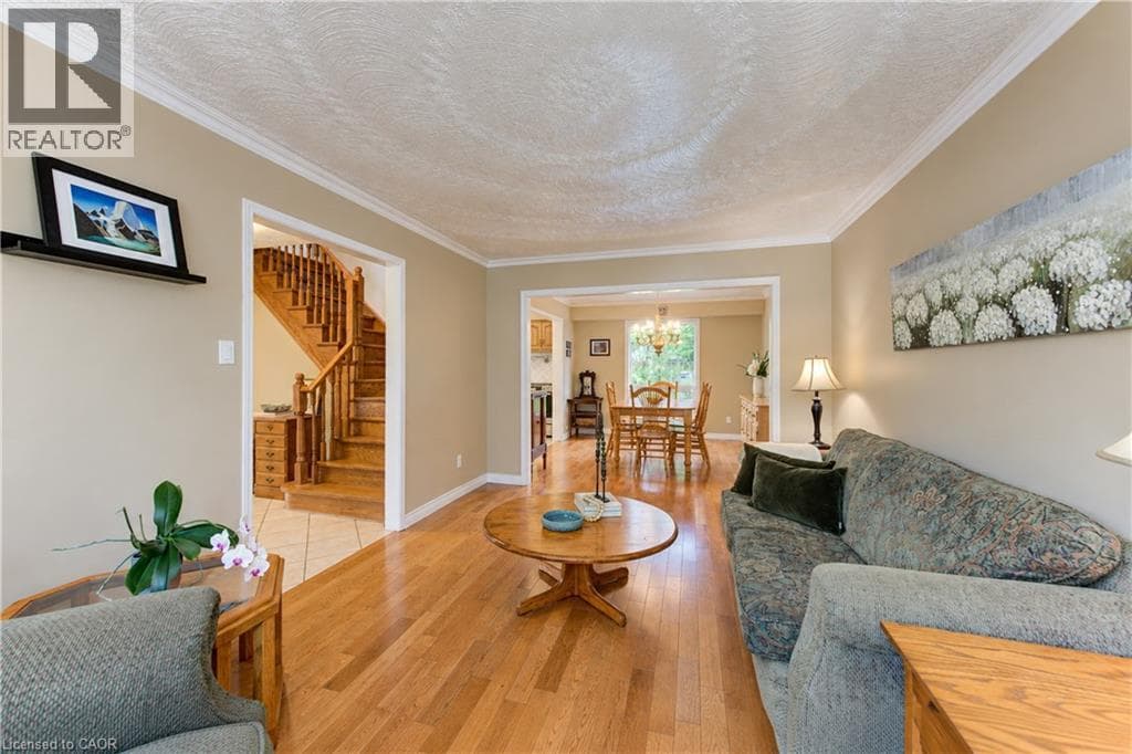 Detached for sale at 104 DEERWOOD Crescent, Forest Heights, Kitchener, Ontario, photo 9