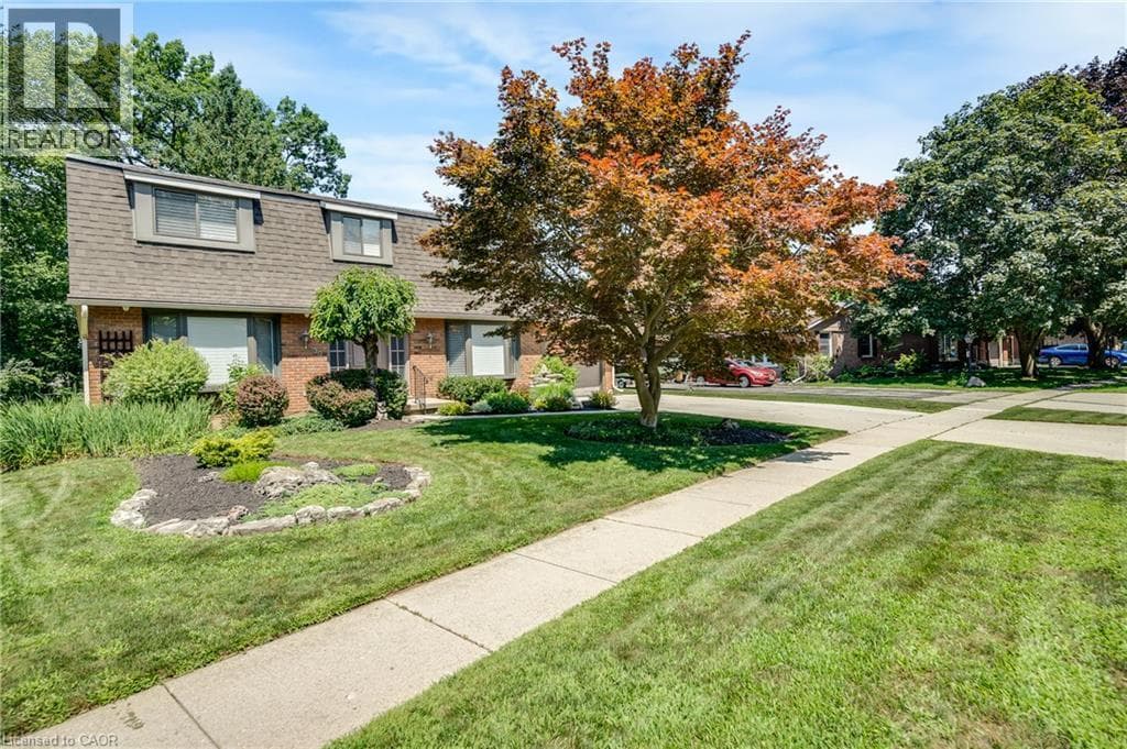 Detached for sale at 30 WESTWOOD Crescent, Southwood, Cambridge, Ontario, photo 3
