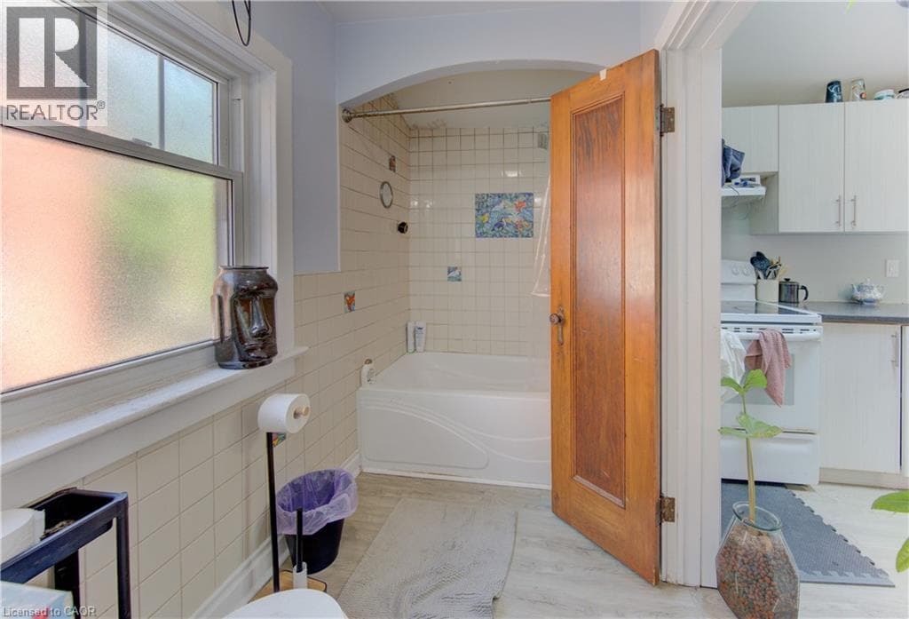 Multi-family for sale at 48 BREITHAUPT Street, Mt. Hope Huron Park, Kitchener, Ontario, photo 18