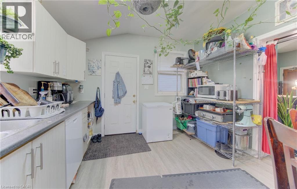 Multi-family for sale at 48 BREITHAUPT Street, Mt. Hope Huron Park, Kitchener, Ontario, photo 17