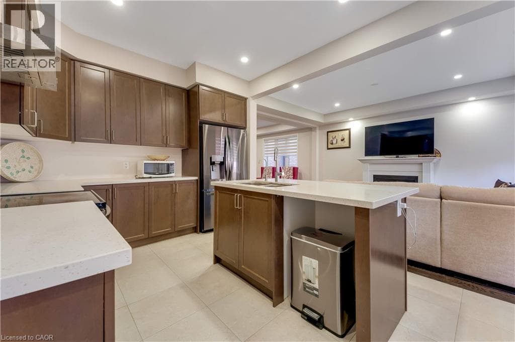 Detached for sale at 106 HALDIMAND Street, Huron Park, Kitchener, Ontario, photo 8