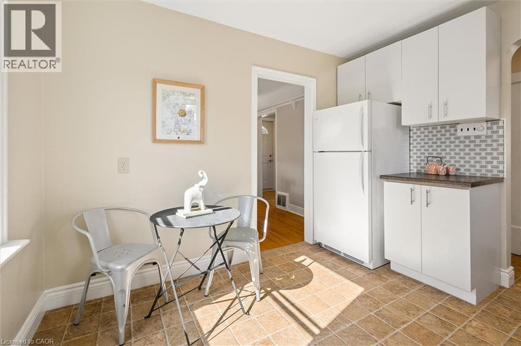 Detached for sale at 490 EAST Avenue, Auditorium, Kitchener, Ontario, photo 8