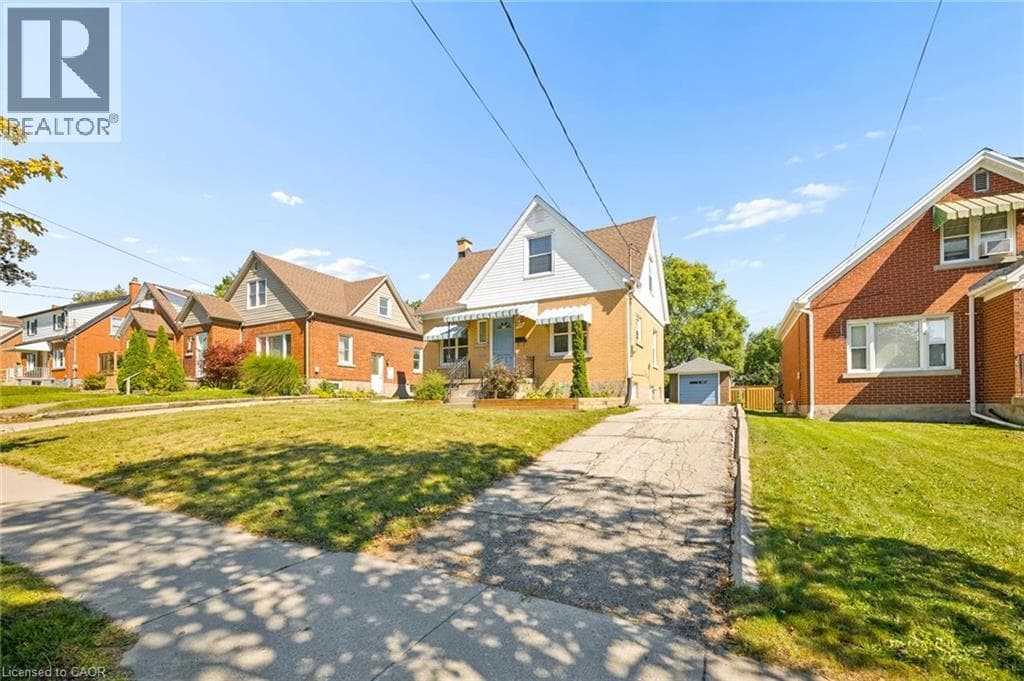 Detached for sale at 490 EAST Avenue, Auditorium, Kitchener, Ontario, photo 3